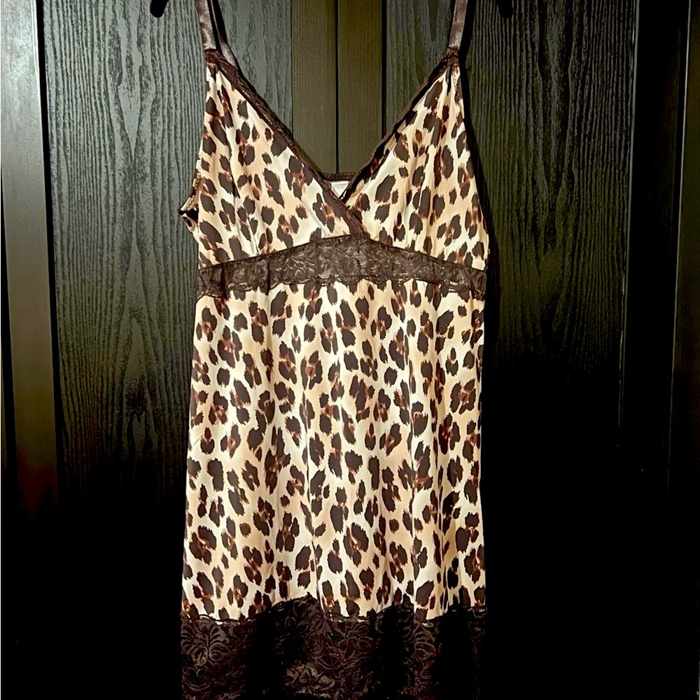 Delta Burke Intimates Leopard & Black Lace Chemise Nightgown 2X